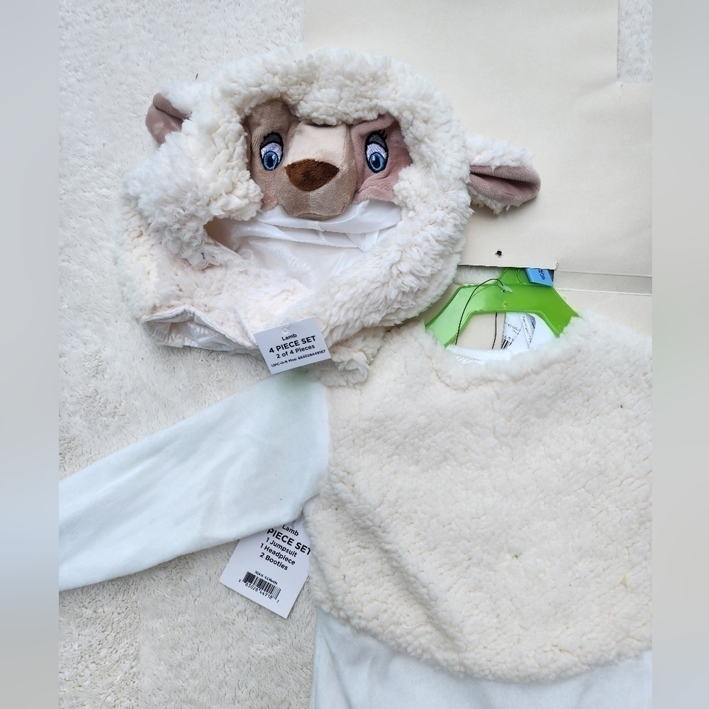 New infant baby boy or girl Halloween costume BABY LAMB size 0/6 Or 6/12 months